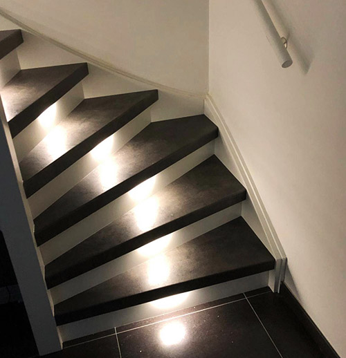 Trapverlichting Flexstairs traprenovatie en parketvloeren