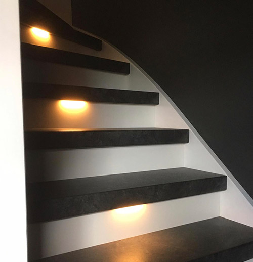 Trapverlichting Flexstairs traprenovatie en parketvloeren